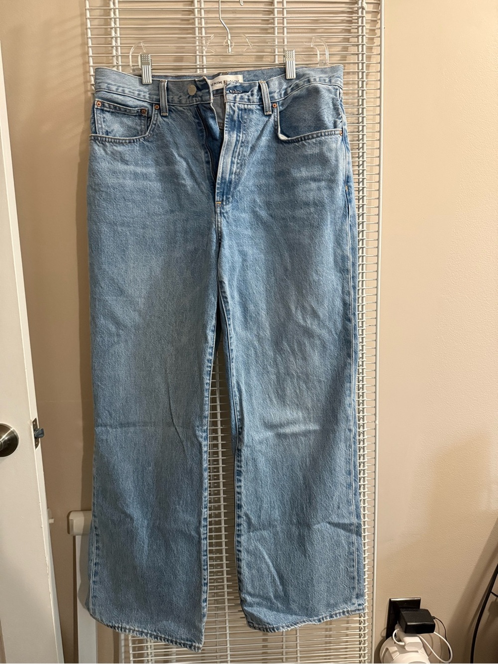 Aritzia Denim Forum High-Rise. The Farrah
